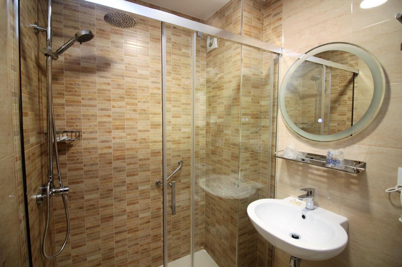 Hotel Vilagarcia Vilagarcia de Arousa Esterno foto